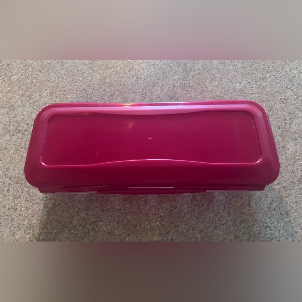 🥚Lock N Lock Egg Container🥚 - Picture 2 of 3